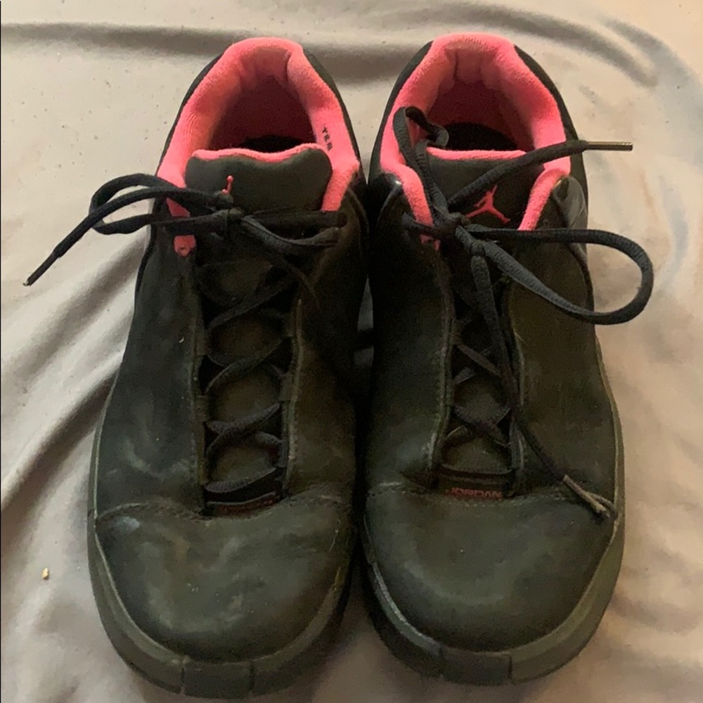 Nike Air Jordan TE3 Low Basketball Shoes size 6Y